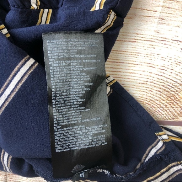 Volcom Striped Tank - Picture 7 of 7